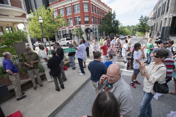 Arkansas city honors enslaved man who fled to Canada and was later